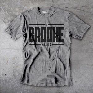 NOBULL x Booke Wells 2017 Crossfit Shirt size Medium NWOT